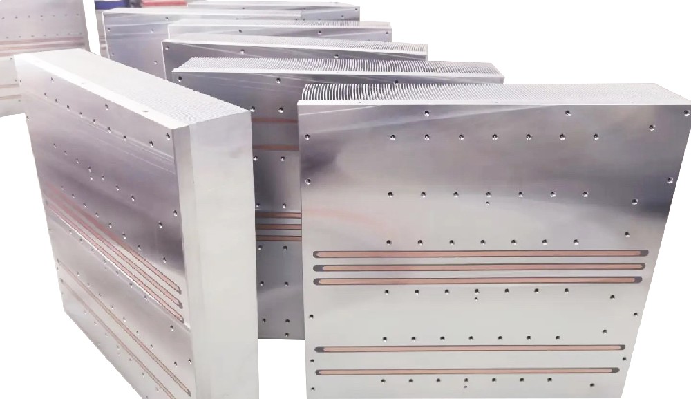 ���ɢ����